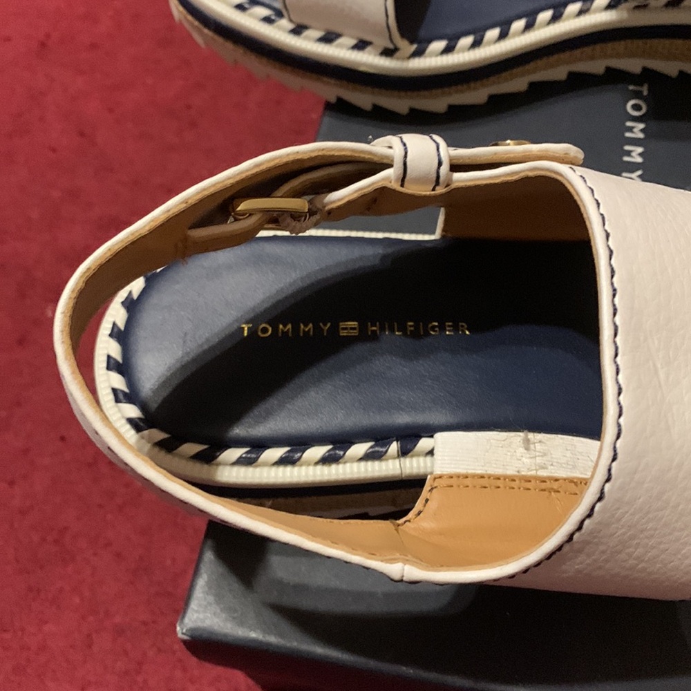 Tommy Hilfiger New White Women Sandal - Picture 6 of 12